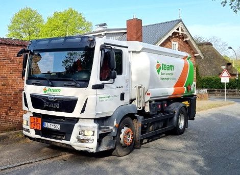 Öltank und Inhalt immer im Blick