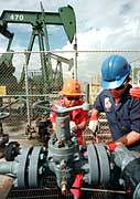 Ölbohrlagen, Förderlöcher, Förderbetrieb Oil Rig Count und gebohrte Förderlöcher
