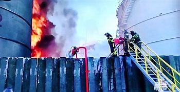 Brand in russischem Ölhafen